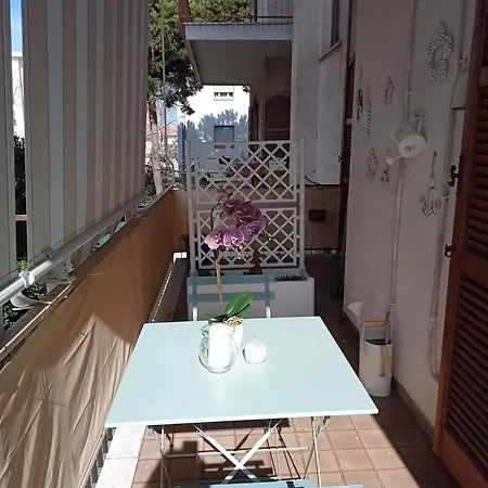 La Casa Di Lilia 滨海弗兰卡维拉